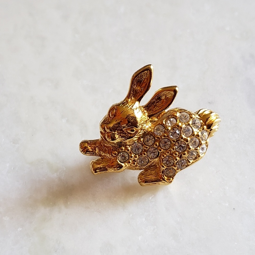 Goldtone bunny pin with rhinestones
